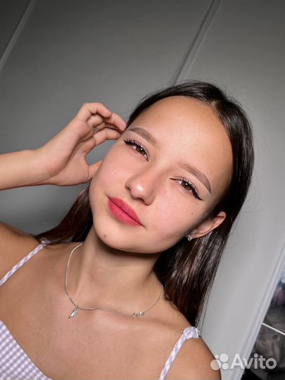 Мастер бровист