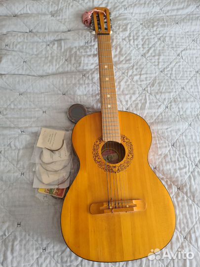 7 струнная гитара