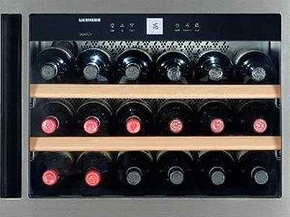 Встраиваем�ый винный шкаф Liebherr WKEes 553
