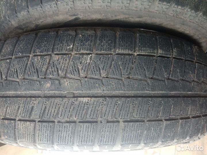 Bridgestone Blizzak Revo GZ 215/60 R16 95S