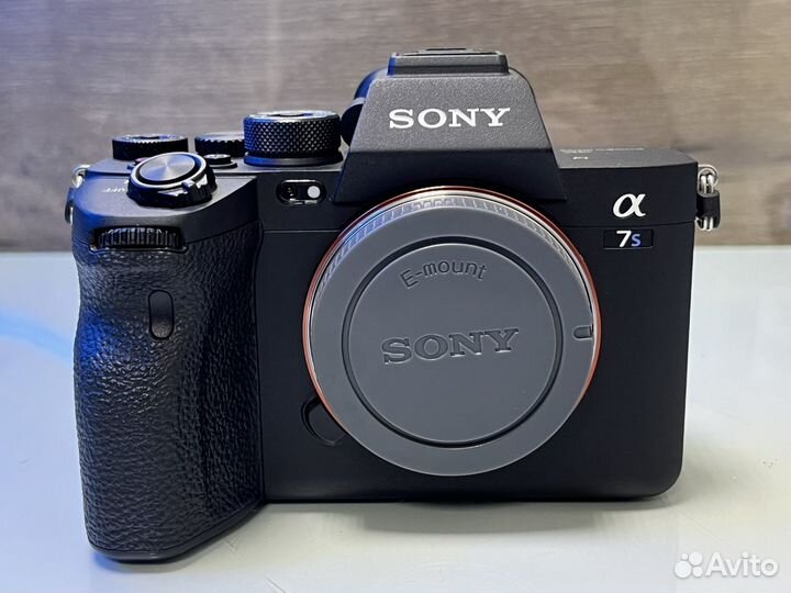 Беззеркальный фотоаппарат Sony 7S III Body