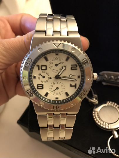 Подарочный набор с часами