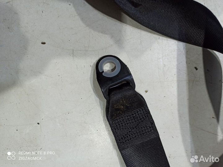 Ремень безопасности (передний правый) (Audi Q8)