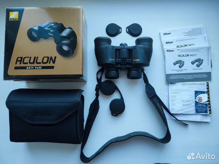 Бинокль Nikon Aculon A211 7x35
