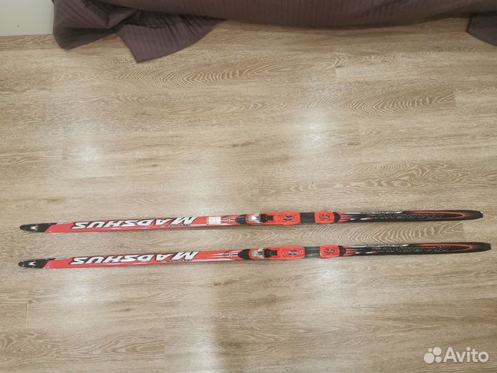 Лыжи Madshus и лыжные палки Yoko 5400