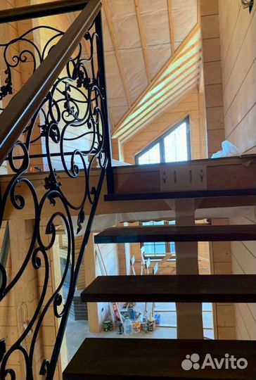 Обшивка ступеней Ясенем