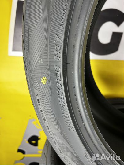 Yokohama Advan Sport V105T 295/40 R21 111Y