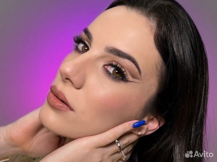 Визажист-бровист