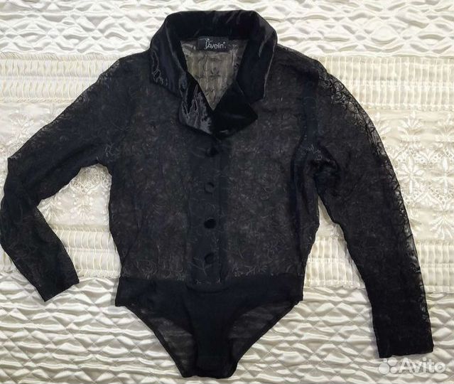 Прозрачное боли с бархатным воротником