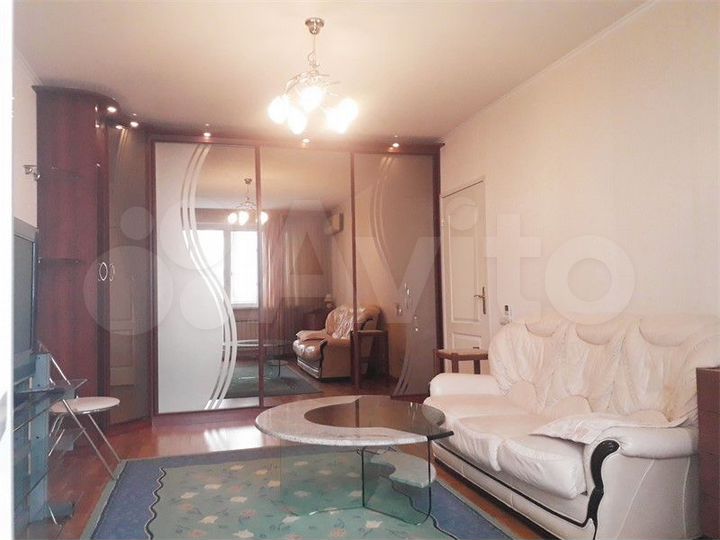 2-к. квартира, 56 м², 9/14 эт.