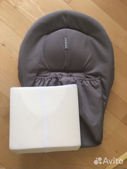 Вкладыш для новорожденного stokke