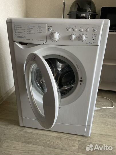 Стиральная машина indesit 5кг