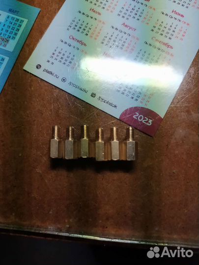 Шестигранные стойки для печатных плат