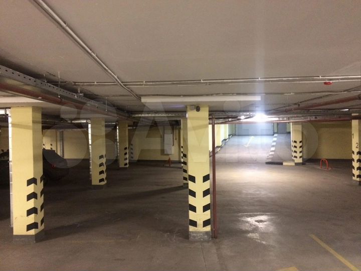 Машиноместо, 13 м²