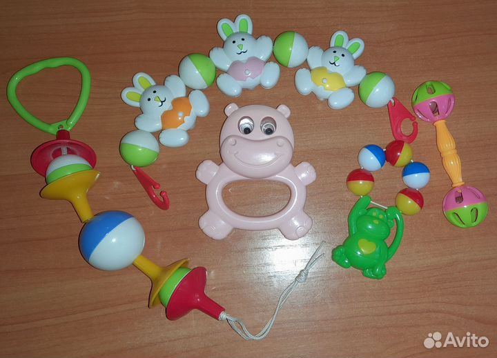 Погремушки, прорезыватели