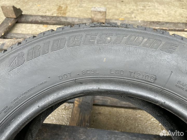 Bridgestone Blizzak LM-25 205/65 R15