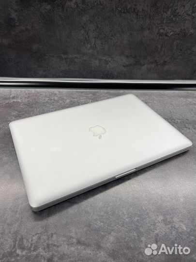 Apple MacBook Pro 15 Late i7/8Gb/SSD 256Gb