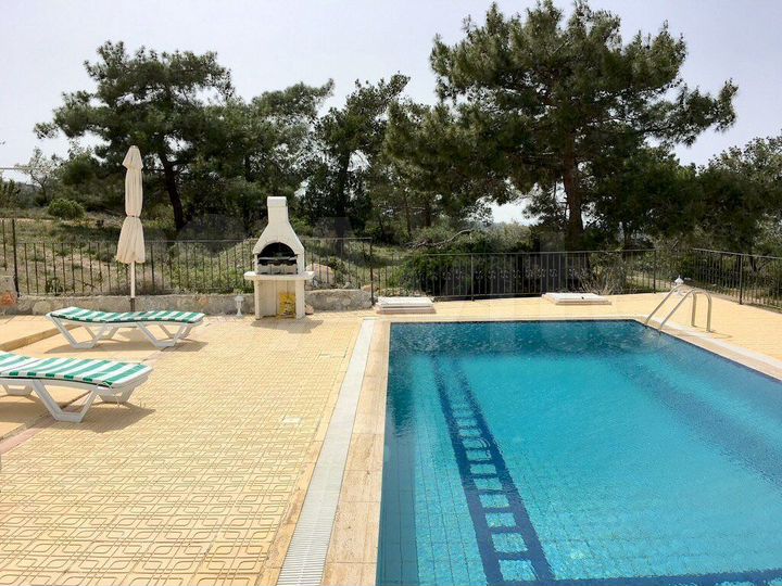 Дом 220 м² на участке 100 м² (Кипр)