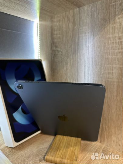 iPad Air 5 (2022) 64Gb Blue. Wi-Fi. 100 аккум