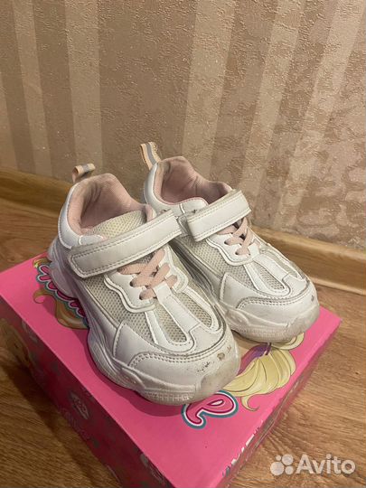 Кроссовки 29