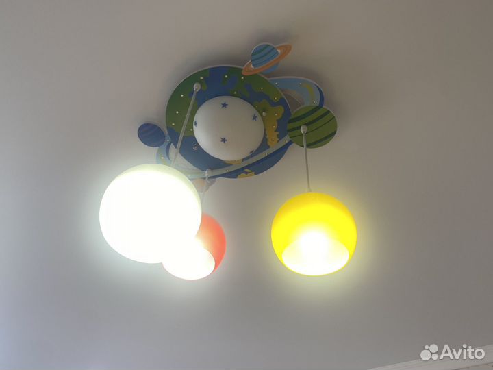 Люстра в детскую комнату
