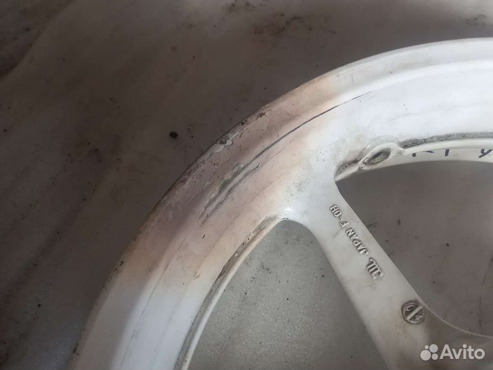 Колесо переднее Yamaha YZF R1 04-06