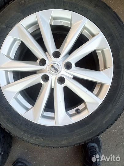 215/60 R17 Kormoran SUV Stud Зима Литые R17 pсd:5x114.3 ет:40 DIA:66.1