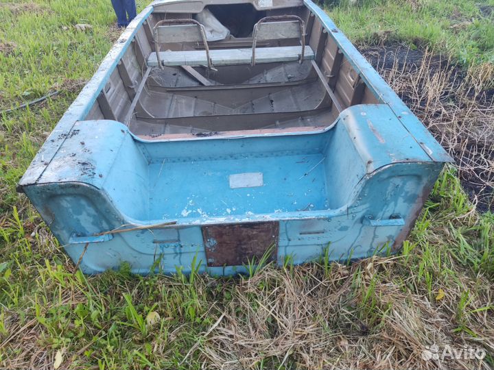 Лодка алюминиевая