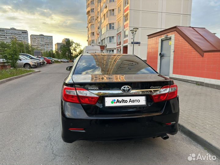 Toyota Camry 2.5 AT, 2012, битый, 189 000 км