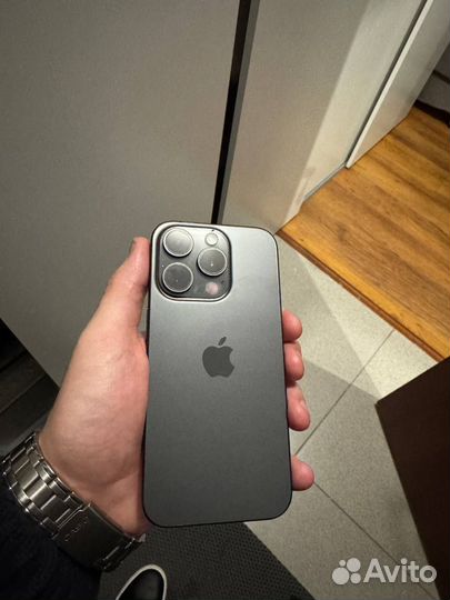 iPhone 15 Pro, 256 ГБ