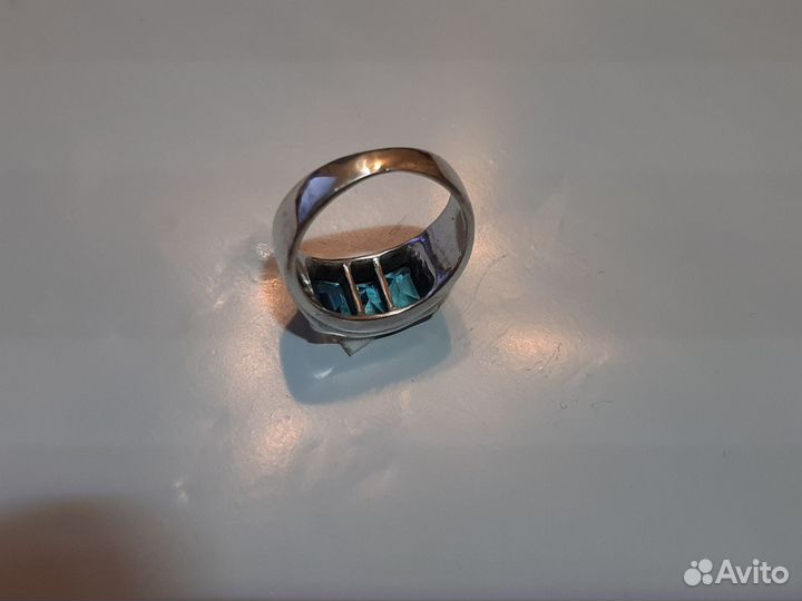 Серебряное кольцо с камнями (16.5)