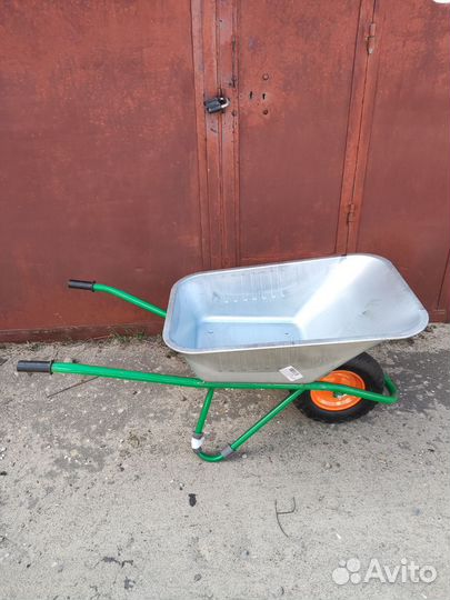 Тачка садовая строительная 1 колесо 200кг. 90 л