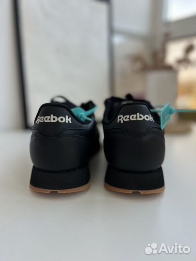 Кроссовки Reebok classic кожа