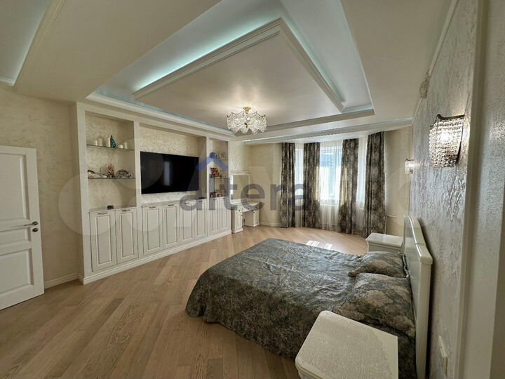 4-к. квартира, 170 м², 5/7 эт.