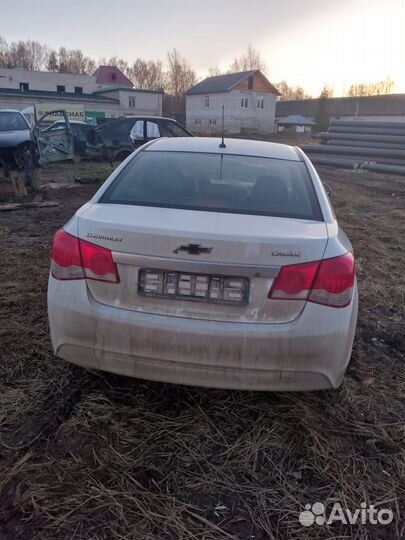 Замок капота Chevrolet Cruze 1