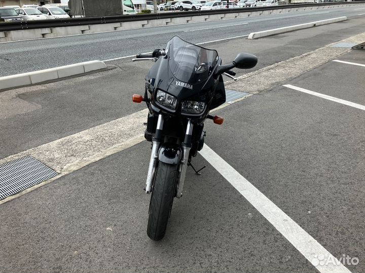 Yamaha FZ400 042597