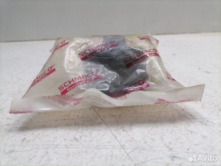 Сайлентблок передний Toyota Corolla E12