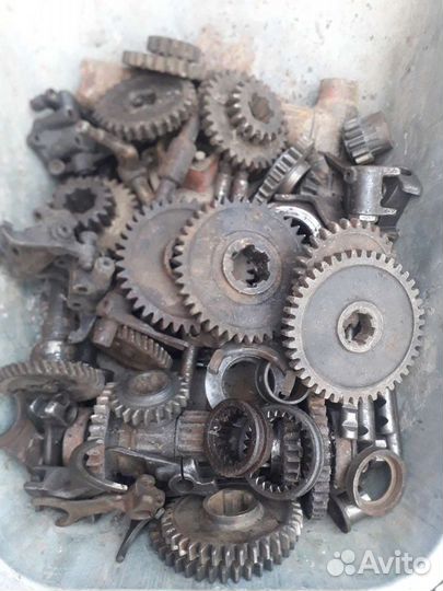 Запчасти на трактор т 25