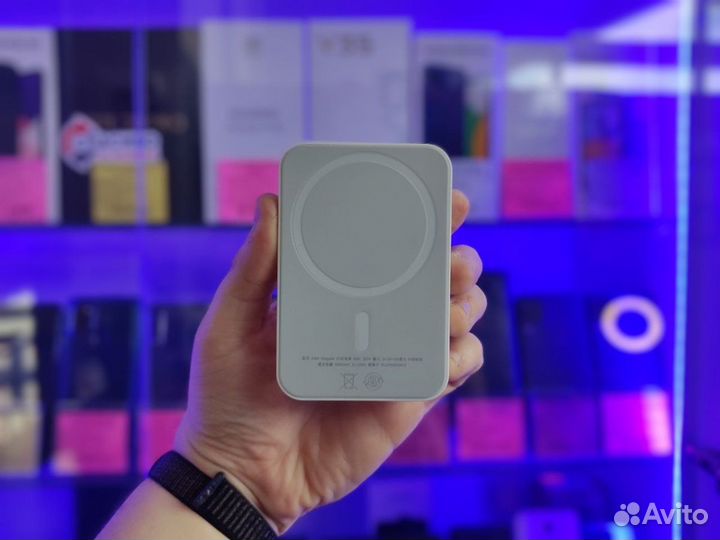 Беспроводной портативный аккумулятор Battery Pack