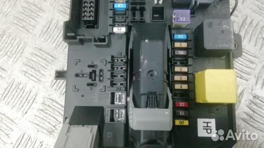 Блок предохранителей opel astra H (PEA04M301)