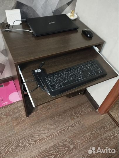 Компьютерный столик