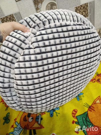 Лежанка для кошек и собак