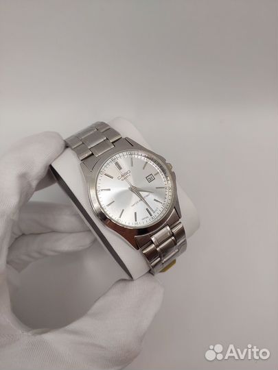 Наручные часы Casio