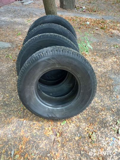 Toyo Observe GSi-5 265/70 R16