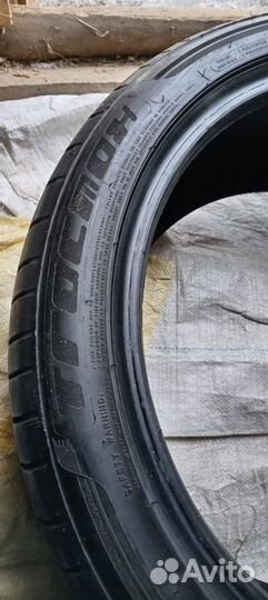 Tracmax X-Privilo TX3 245/40 R19 и 275/35 R19