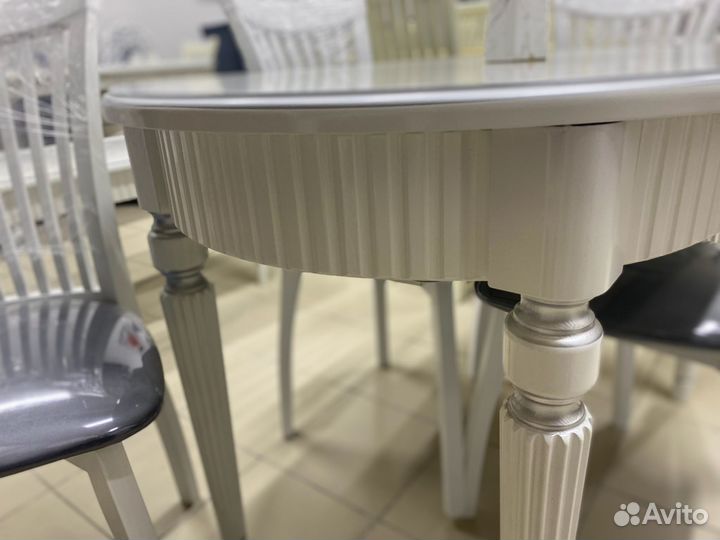 Кухонный стол раскладной белый