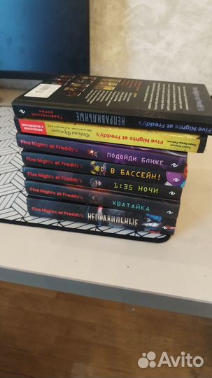 Книжка five nights AT Freddy's