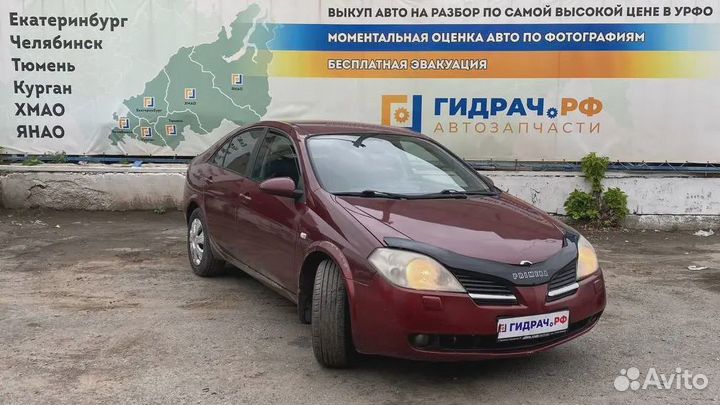 Обшивка крышки багажника Nissan Primera (P12) 8496