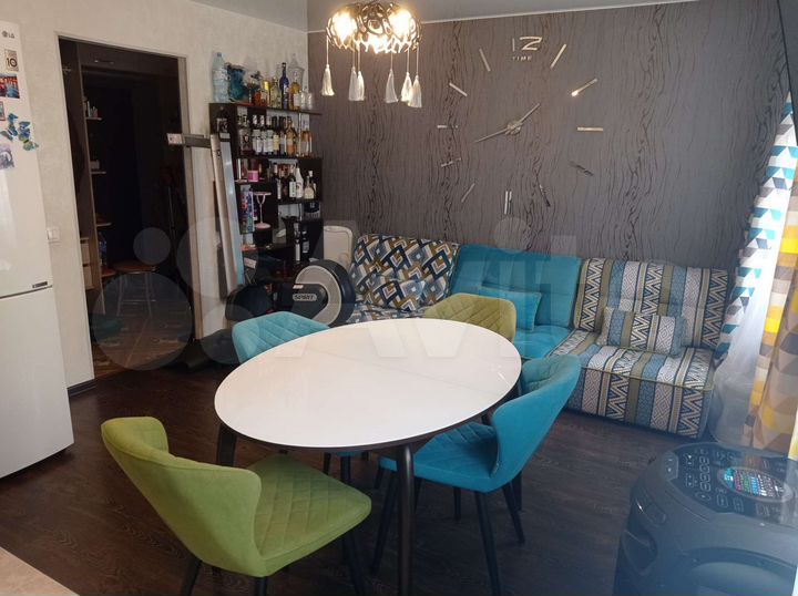 2-к. квартира, 52 м², 2/5 эт.