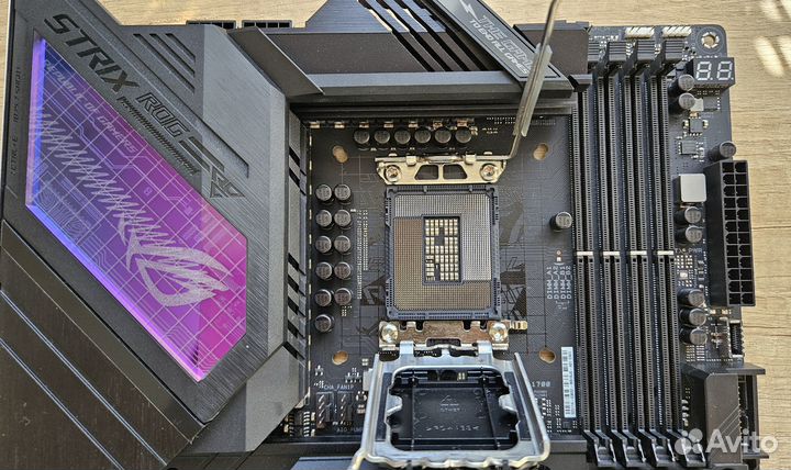 Б/у Мат.плата 1700 asus ROG strix Z690-E gaming wi